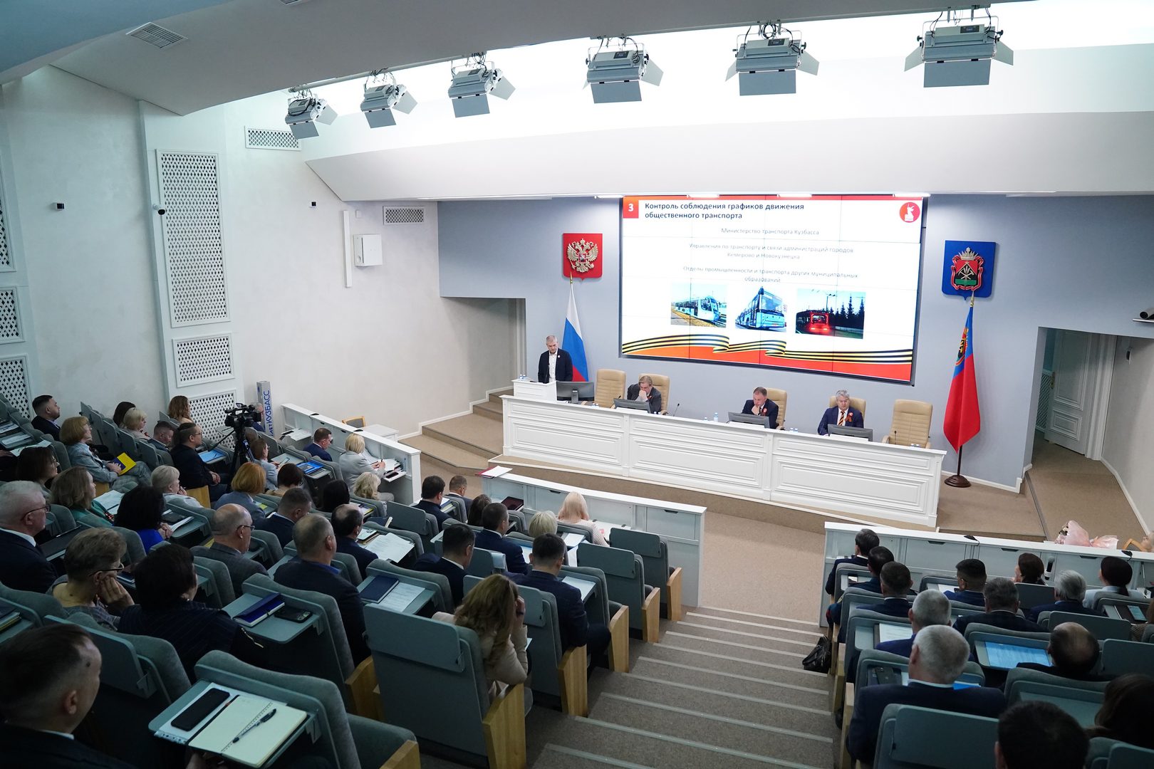 Илья Середюк поручил обеспечить комфорт и безопасность кузбассовцев на торжествах в честь Дня Победы