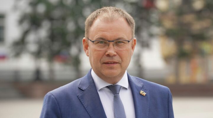 Илья Середюк поздравил медицинских сестер Кузбасса с праздником