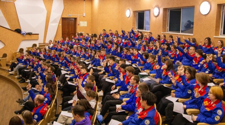 Новых руководителей студенческих отрядов выбрали в Кузбассе