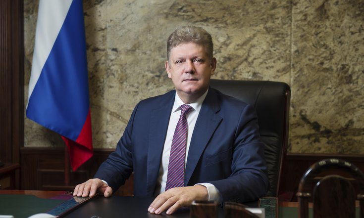 Полпред Анатолий Серышев поздравил сибиряков с Днем Победы