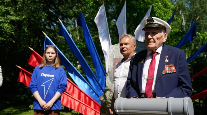 В сквере Юности в Кемерове заложена капсула времени с посланием потомкам