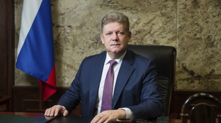 Анатолий Серышев поздравил с Днём России сибиряков