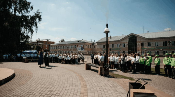 При поддержке Фонда Мельниченко и «СУЭК-Кузбасс» состоялись литературные чтения «Слова Победы»