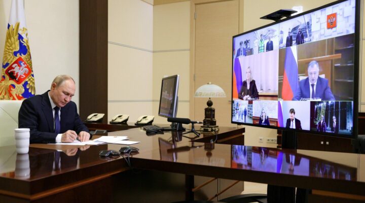 Илья Середюк доложил Владимиру Путину о строительстве культурного кластера в Кемерове