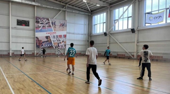 СУЭК-Кузбасс организовал спортивный турнир среди профильных классов Фонда Мельниченко