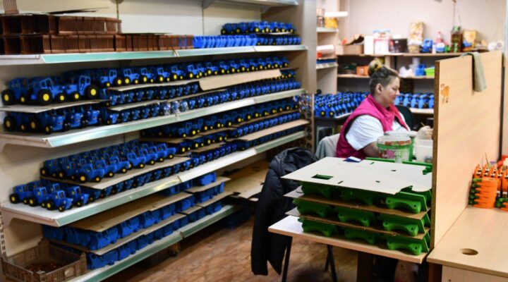 В Кузбассе количество выпускающих детские товары фирм выросло на 41,5% за 3 года