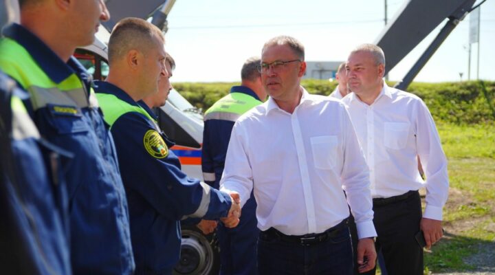 Новокузнецкие коммунальщики получили новую спецтехнкиу