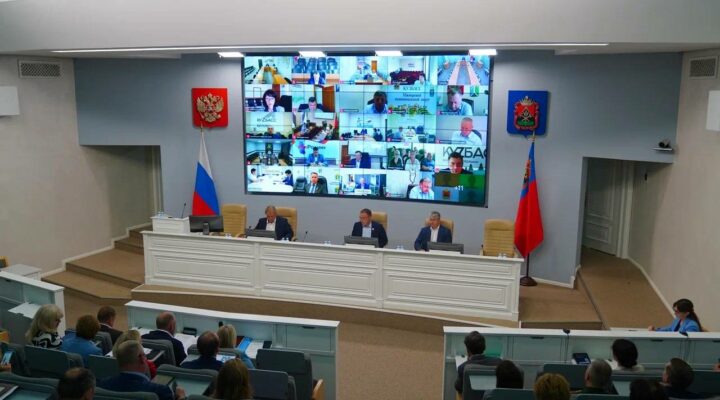 Илья Середюк рассказал об учебной программе проекта «СВОи Герои. КуZбасс»