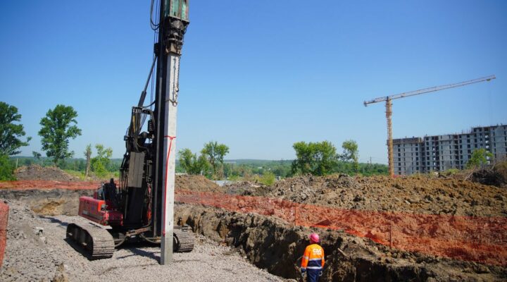 В Куйбышевском районе Новокузнецка началось строительство новой школы   