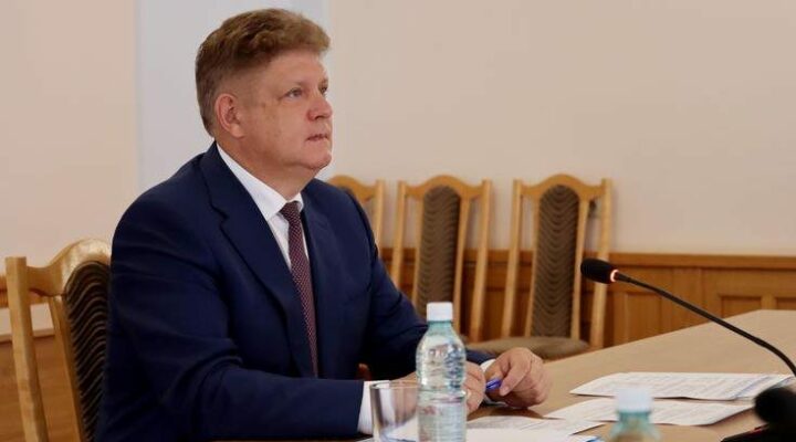 Анатолий Серышев провёл совещание по вопросам подготовки и проведения выборов