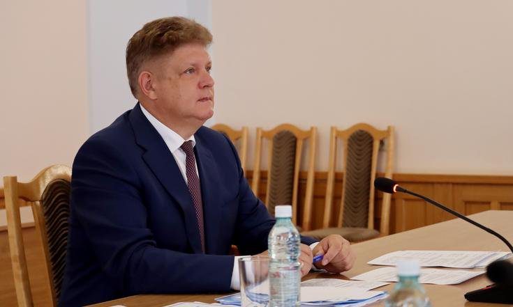Анатолий Серышев провёл совещание по вопросам подготовки и проведения выборов