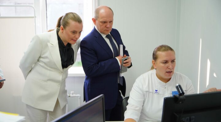 Первый заместитель министра здравоохранения РФ Владимир Зеленский приехал в Кузбасс