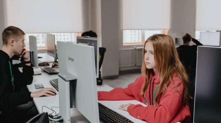 Юные таланты из Кузбасса вышли в финал конкурса «Научная Вселенная»