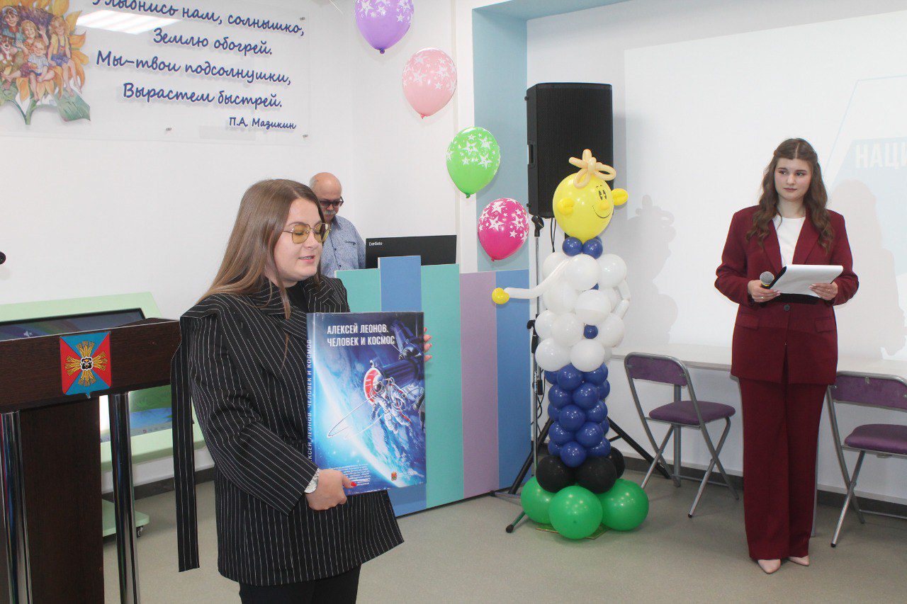 Капитально отремонтированную библиотеку открыли в поселке Промышленная