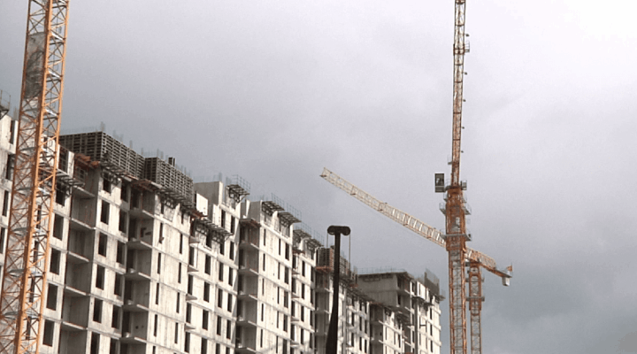Власти Кузбасса подвели промежуточные итоги строительного сезона