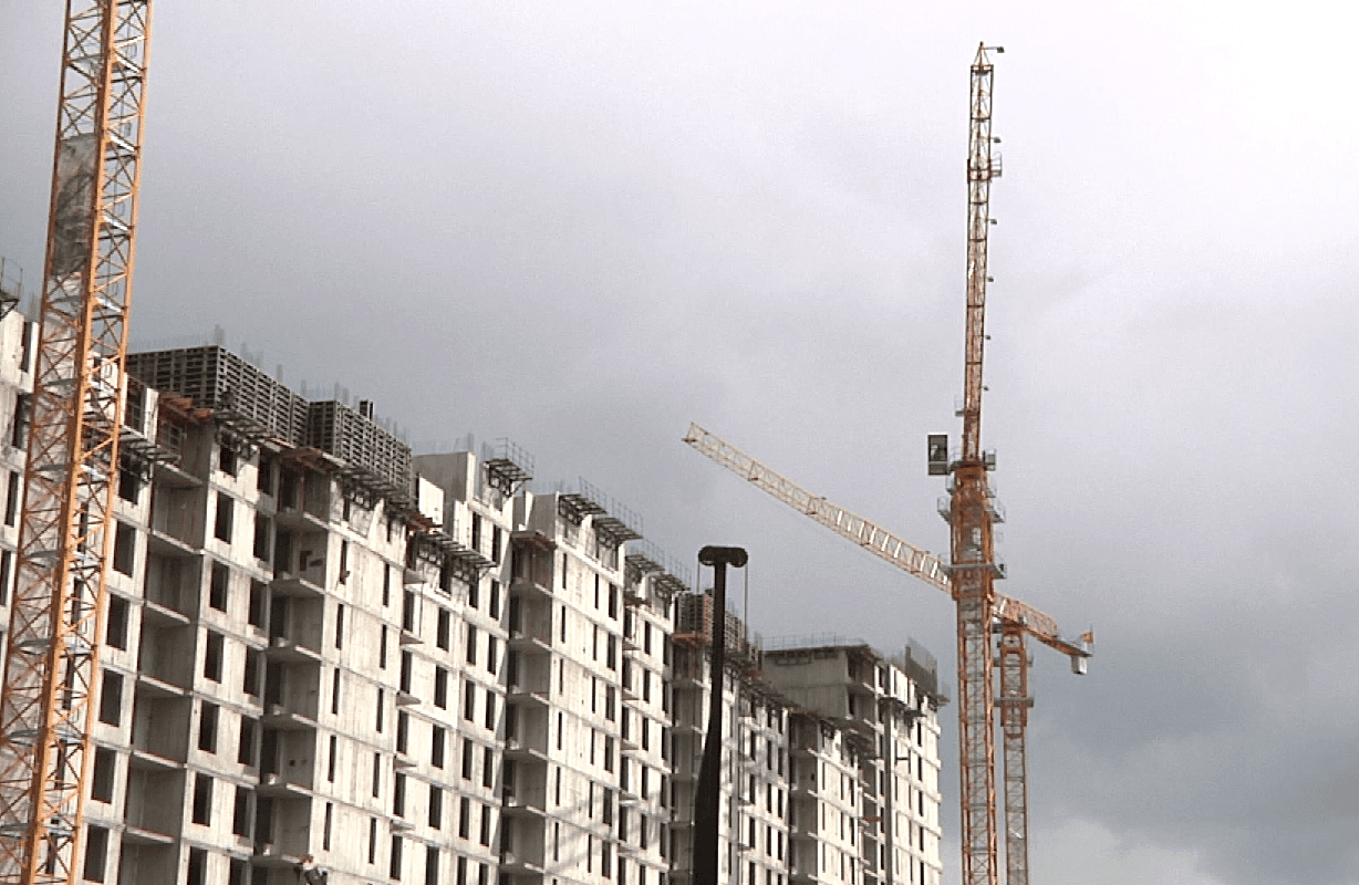 Власти Кузбасса подвели промежуточные итоги строительного сезона
