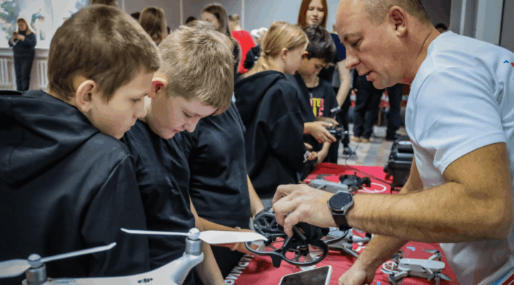 В Кузбассе стартовала профильная смена для юных техников В Кузбассе стартовала профильная смена для юных техников