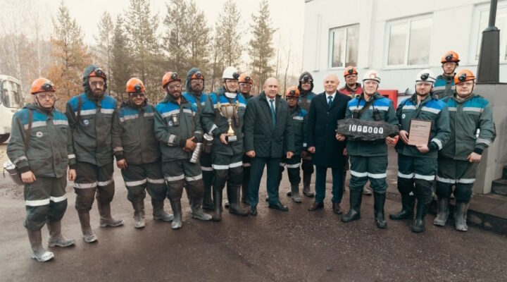 Горняки шахты «Есаульская» добыли миллионную тонну угля c начала года Горняки шахты «Есаульская» добыли миллионную тонну угля c начала года