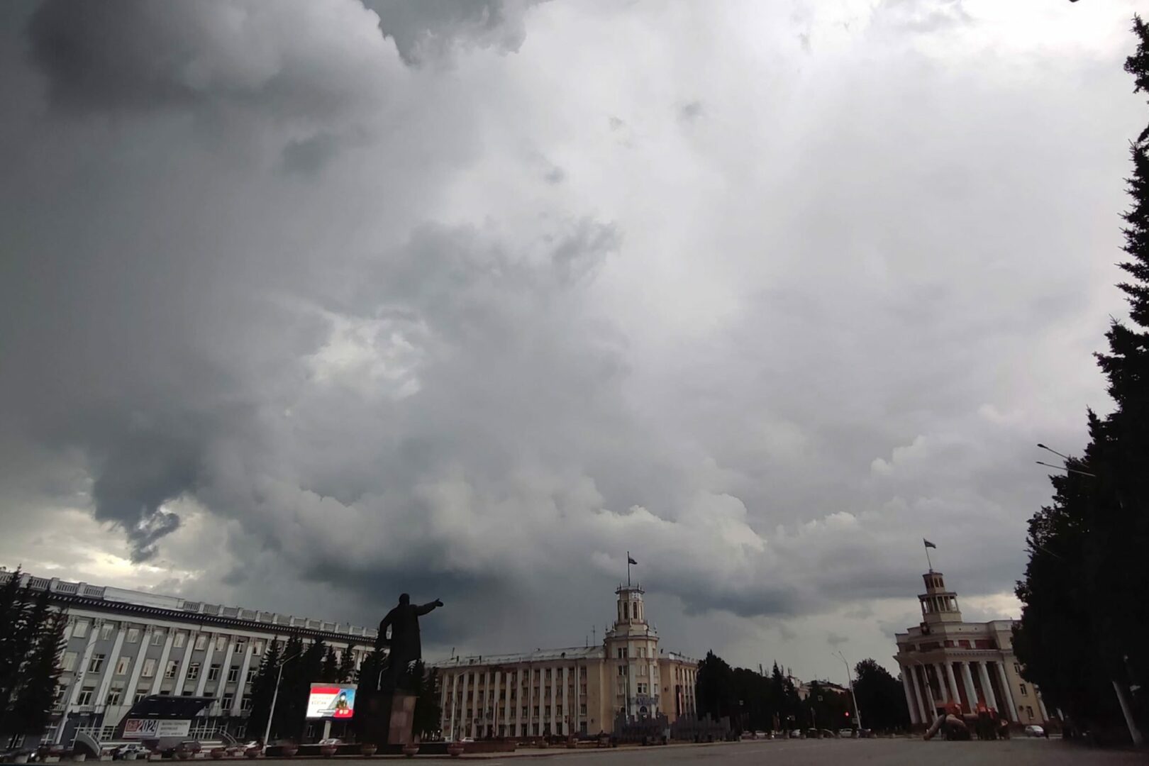 В Кузбассе на выходные объявлен режим повышенной готовности