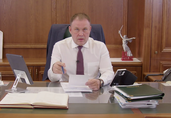 Губернатор Кузбасса дал указание чиновникам воздержаться от новогодних корпоративов